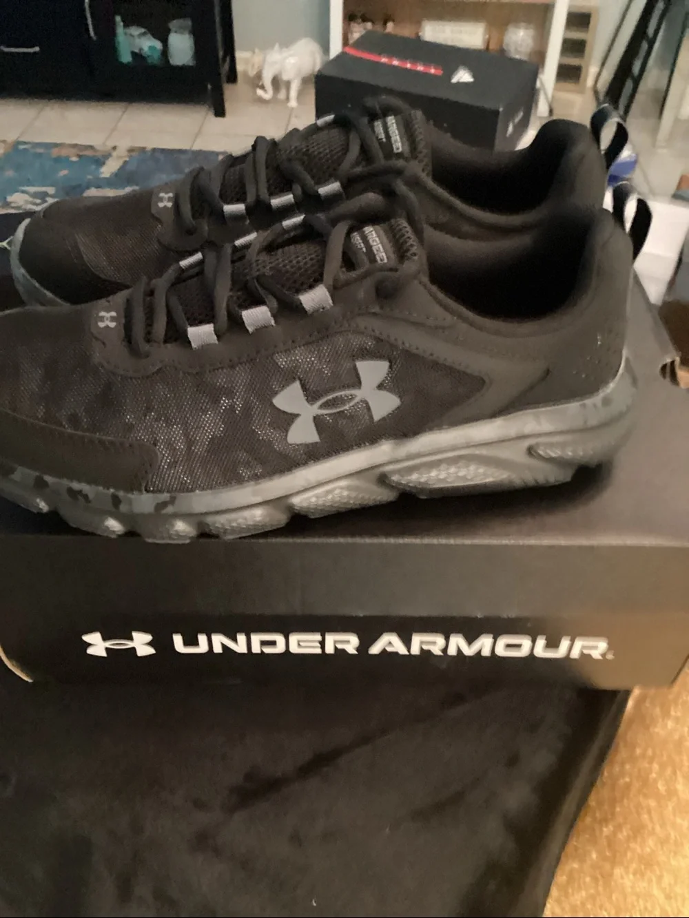Under Armour Men’s Black Athletic Trainers with Gray Accents
